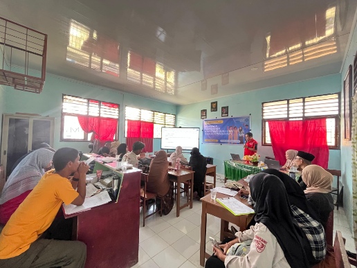 SMPN 24 Barru Tingkatkan Kompetensi Guru Lewat Workshop Inovatif
