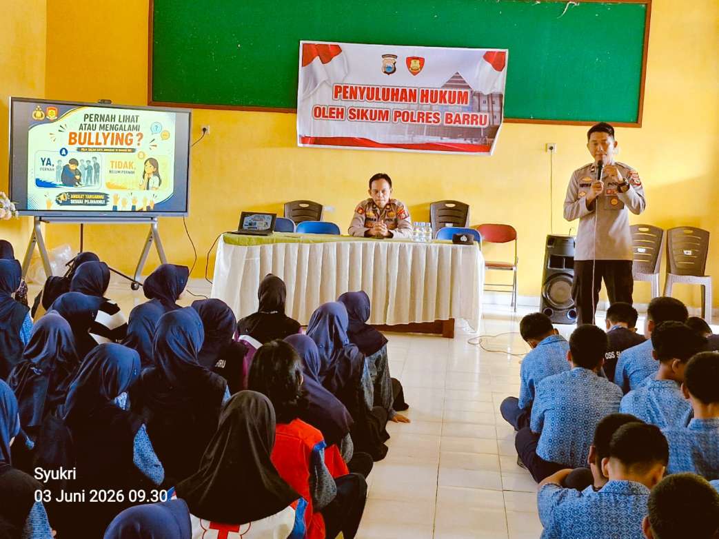 Masuk Sekolah, Polisi di Barru Sosialisasikan Anti-Bullying