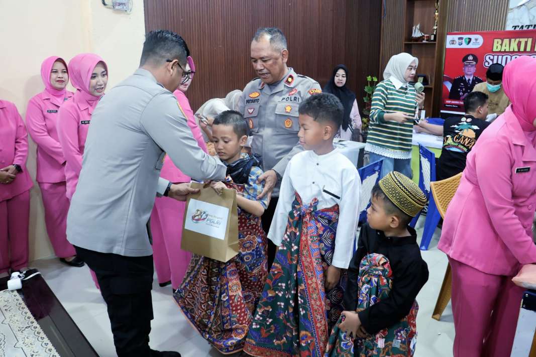 Hari Bhayangkara ke-80, Polres Barru Gelar Sunatan Massal