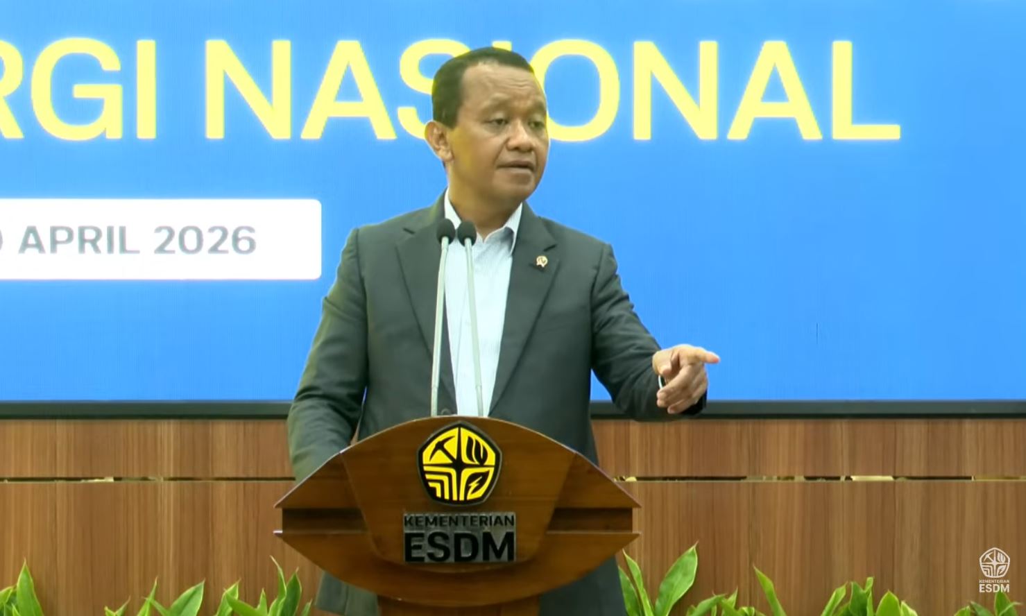Bahlil Sentil Orang Kaya yang Beli BBM Subsidi: Apa Tidak Malu?